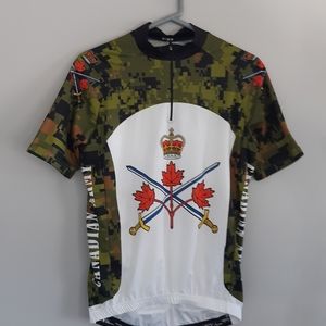 Scimitar NWOT men's sweater-t shirt Size M